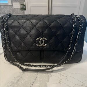 Chanel 2012-13 Black Quilted Leather Ultimate Stitch Pocket Flap Shoulder Bag